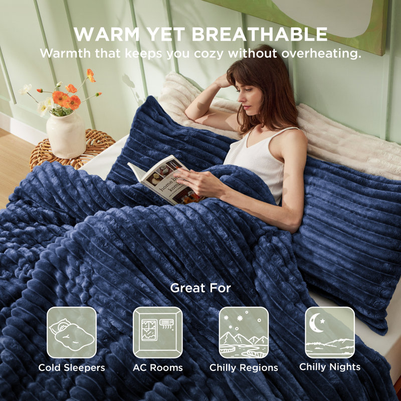 Bedsure Fluffy Comforter Set Queen - Super Soft Faux Fur Bed Set Navy, Warm Plush Fleece Winter Bedding, 3 Pieces, 1 Shaggy Fuzzy All Seasons Queen Size Comforter with 2 Pillowcases