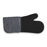 Le Creuset Oven Mitt 15 In Charbon