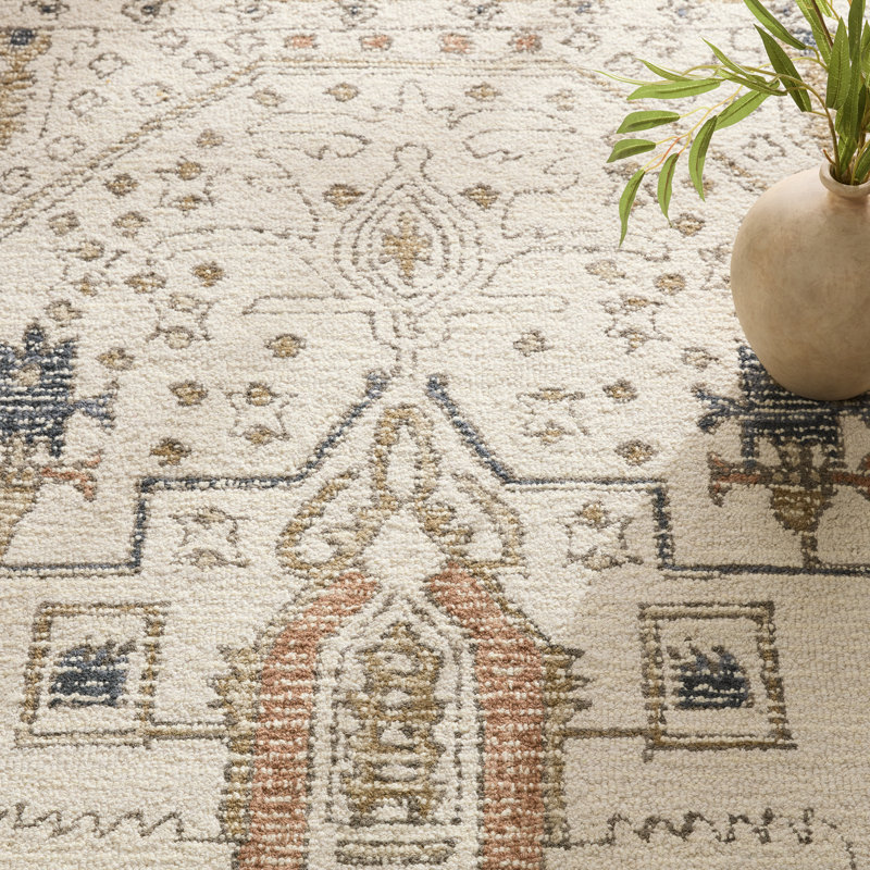 Ivory and Gray Hand-Tufted Wool Medallion Rug, 8' x 10'