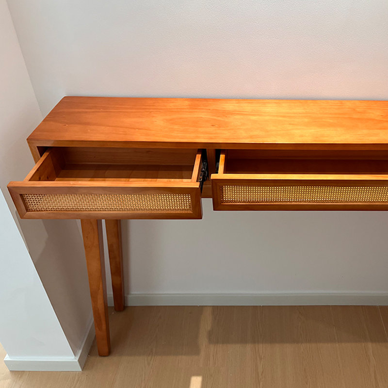 Ventre, 31.5" H x 39.4" W x 9.8" D