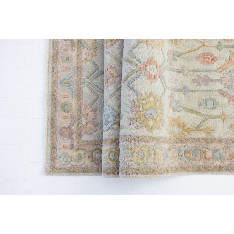 Belle Hand Knotted Wool Oriental Area Rug, Square 10'