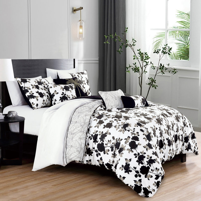Ensemble d'édredon de luxe Aulis, Édredon grand, 2 taies décoratives et 4 coussins