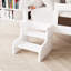 Lit plateforme simple avec structure triangulaire pour enfants-561440423