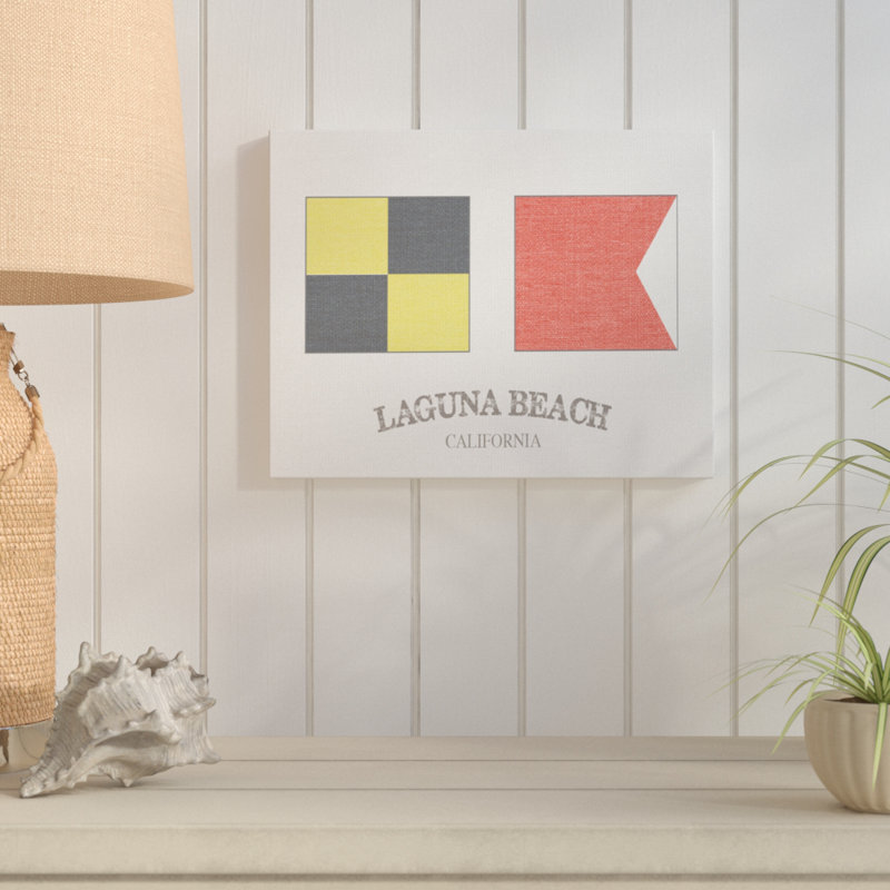 « laguna beach nautique flags », impression, H 16 po x l 20 po, Toile tendue