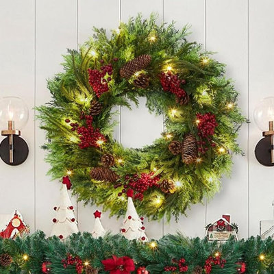 22 inch Lighted Christmas Wreath, Pre-Lit Xmas Wreath with Red Berries, Christmas Decorations, Christmas Wreath for Front Door, Windows, Wall, Mantel Decoration