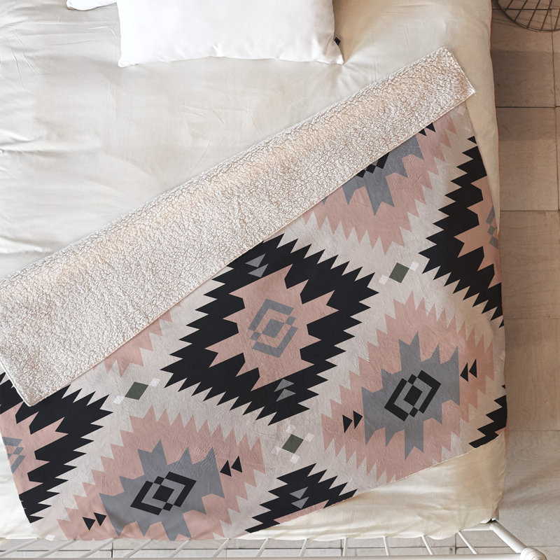 Fimbis Navna Throw Blanket, 80" L x 60" W