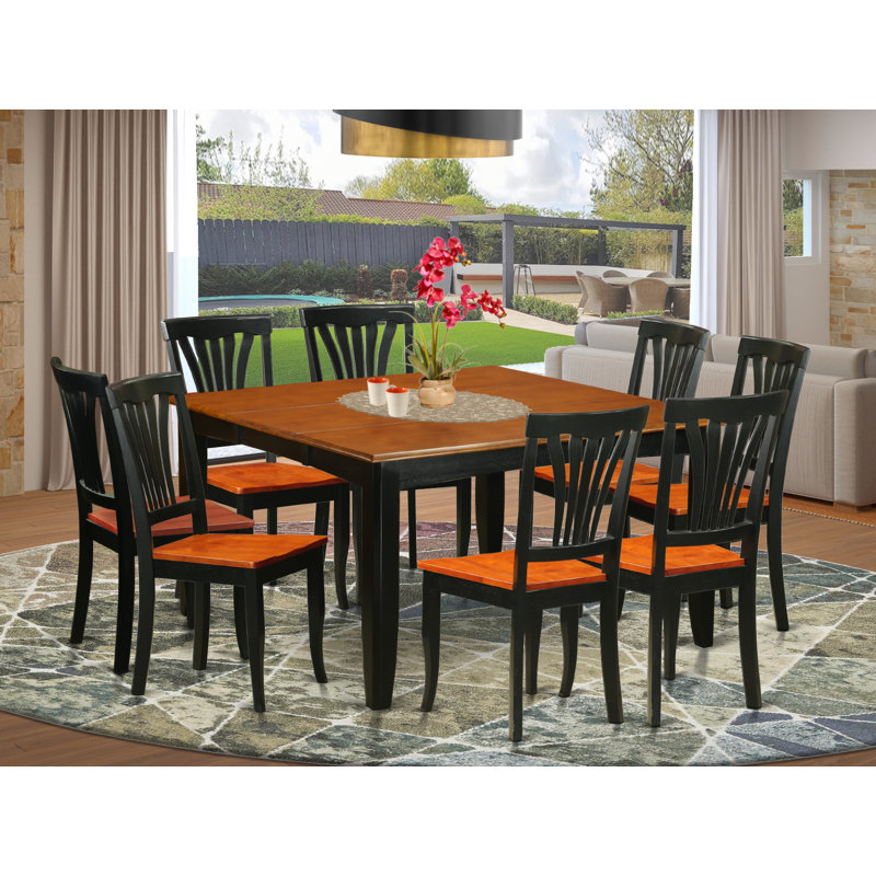 L'ensemble 9 pièces de table et chaises de cuisine comprend une table de salle à manger carrée avec rallonge papillon et 8 chaises de salle à manger, 54 x 54 pouces, brun selle