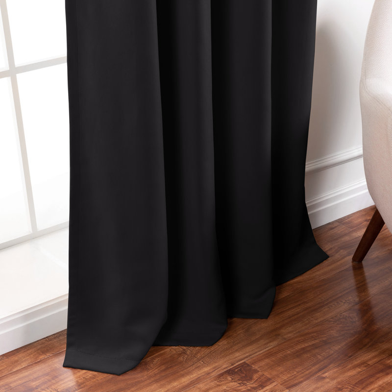 Paire de rideaux isolants avec œillets Adina Sevan, L 52 po x L 63 po, Noir