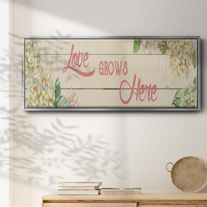 «Love Grows Here», toile encadrée, H 8 po x l 20 po