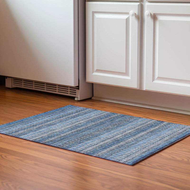 Tapis bleu Cerrito AMF589 lavable à la machine de qualité supérieure, Rectangle 1 pi 8 po x 2 pi 6 po