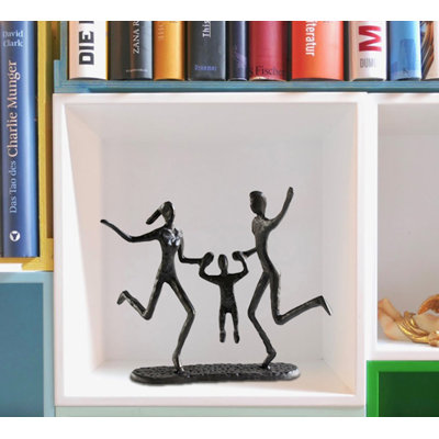 Figurine famille de trois personnes