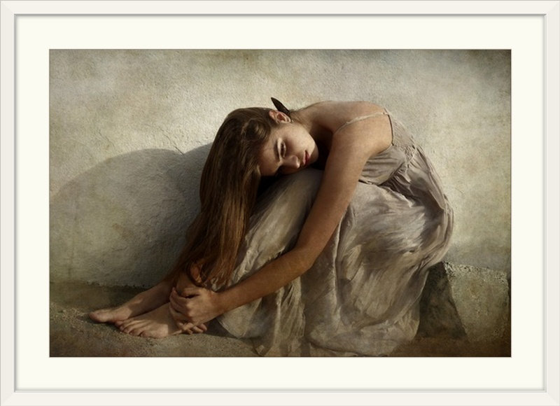 «Saudade» par Olga Mest, Straub, reproduction de photo, H 28 po x l 38 po x P 1 po, Cadre blanc