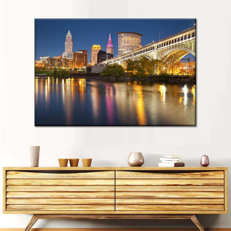 Cleveland Downtown sur impression sur toile, H 34 po x l 51 po x P 1,25 po