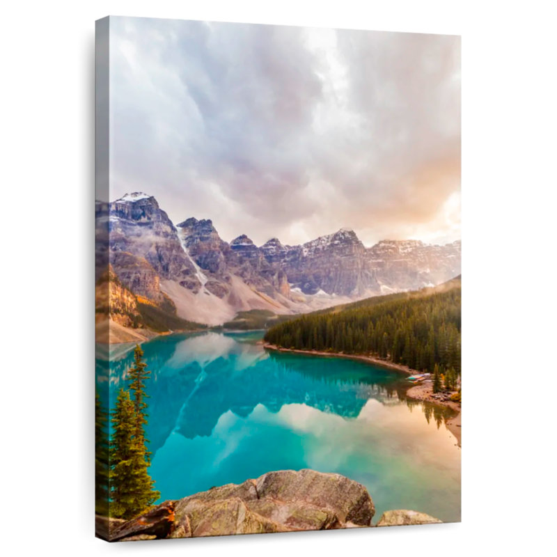 Alvord Glorious Blue Moraine Lake, H 51 po x l 34 po