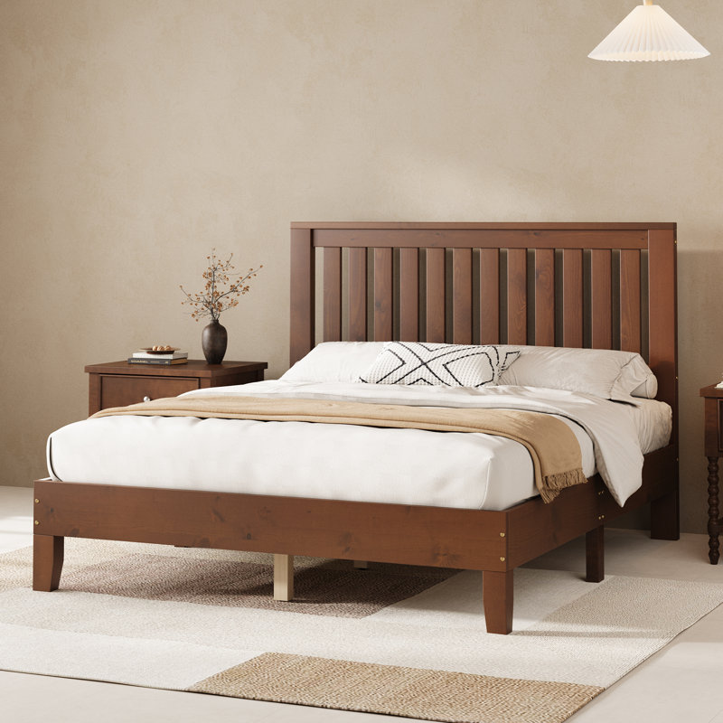  Grand lit en bois massif avec tête de lit grillagée, noyer