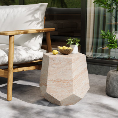 Table d'appoint hexagonale en béton Bellantoni