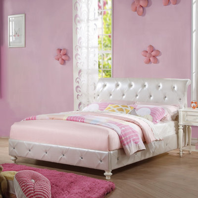 Maliaka Bed