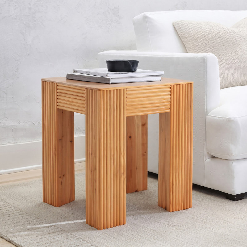 Table d'appoint cannelée en bois de pin naturel avec pieds éléphants