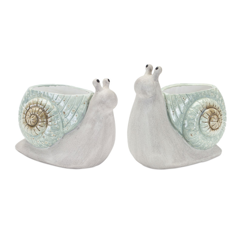 Eunita Statue Planter
