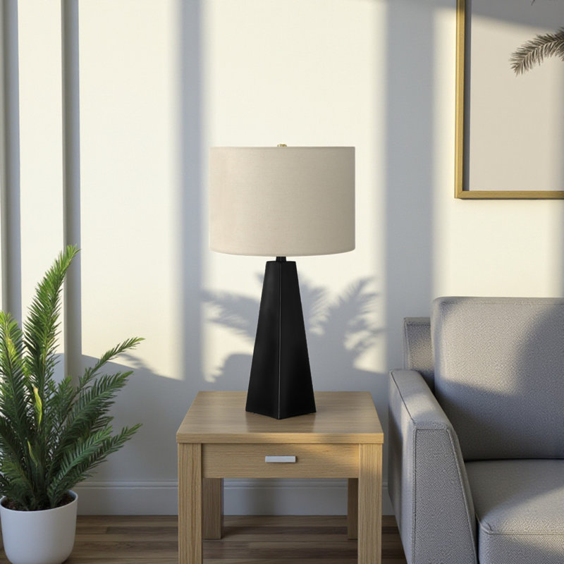 Lampe de table arquée en résine beige Alessa