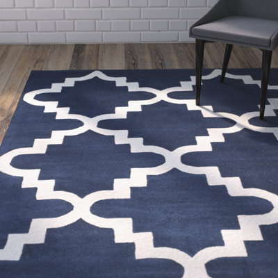 Tapis bleu foncé / ivoire en laine touffeté à la main Carolene