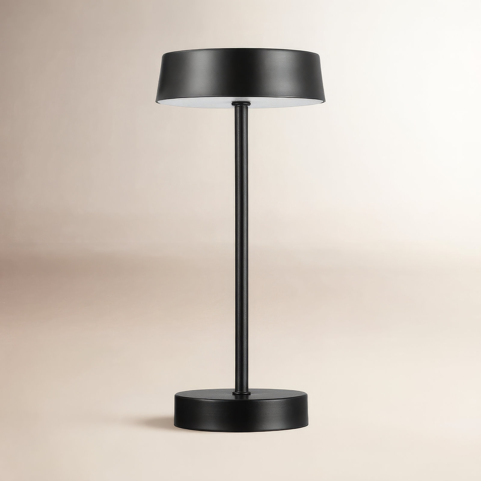 Jersey Metal USB Desk Lamp Lamp