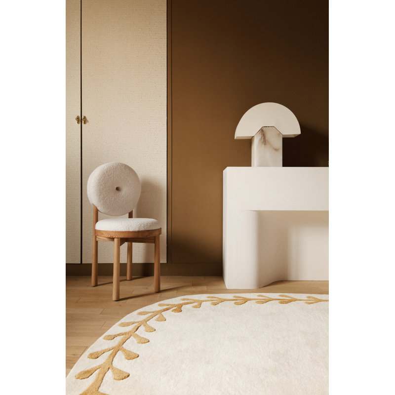 Kalamata, Oval 8'2" x 11'6"