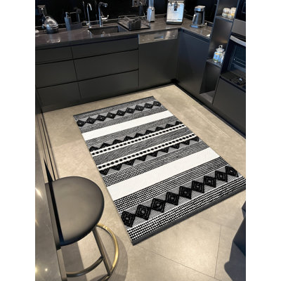 Izybella Indoor / Outdoor Rug