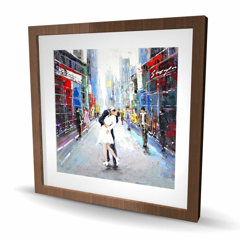 Baiser de Times Square - femme, reproduction d'art encadrée contemporaine, Brun, H 24 po x l 24 po
