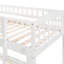 Lit simple au-dessus d'un lit superposé blanc avec glissade intégrée et installation latérale, construction en bois de pin massif, idéale pour les petites chambres à coucher, lignes grises, ensemble de lattes blanches, cadre réversible équipé