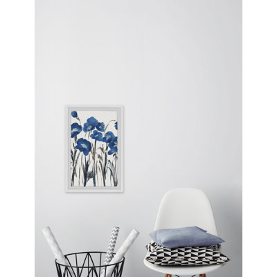 « blue florals viii », reproduction de peinture à l’acrylique encadrée