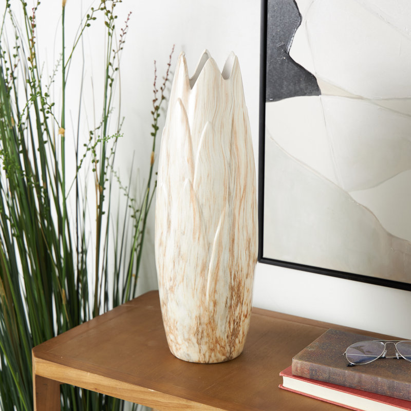 Vase en céramique marbré, Marbre foncé, H 21 po x l 7 po x P 7 po