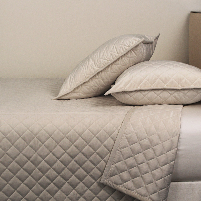 Newmark Coverlet, King Coverlet + 5 Shams