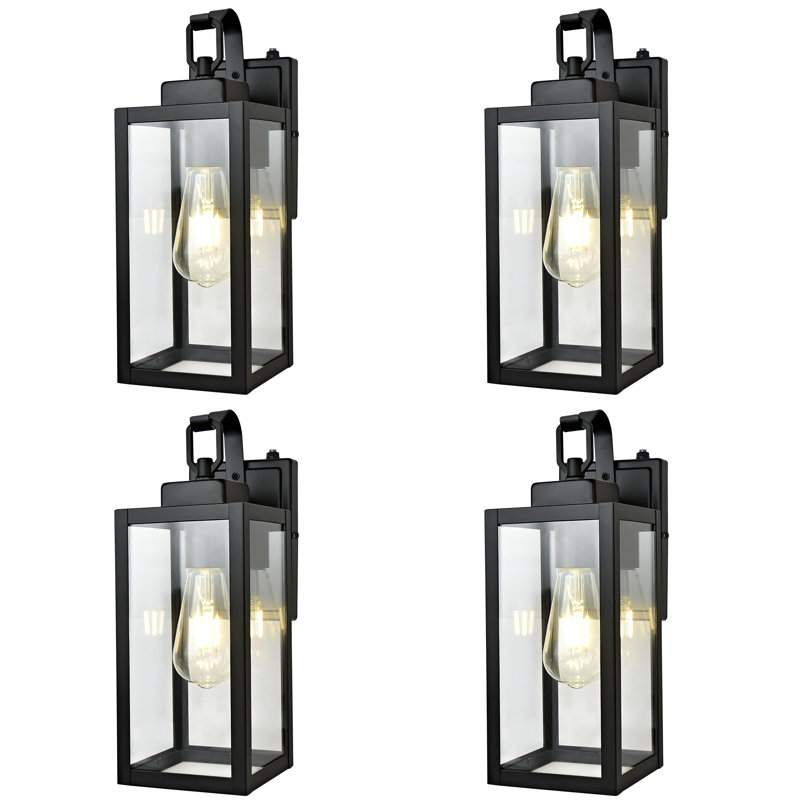 Lanterne murale d'extérieur noir mat avec crépuscule Schlegel, H 17,95 po x l 5,95 po x P 5,95 po