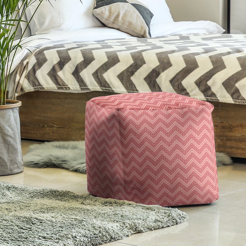Repose-pieds cubique à motif à chevrons à la main classic, Rouge / Mauve