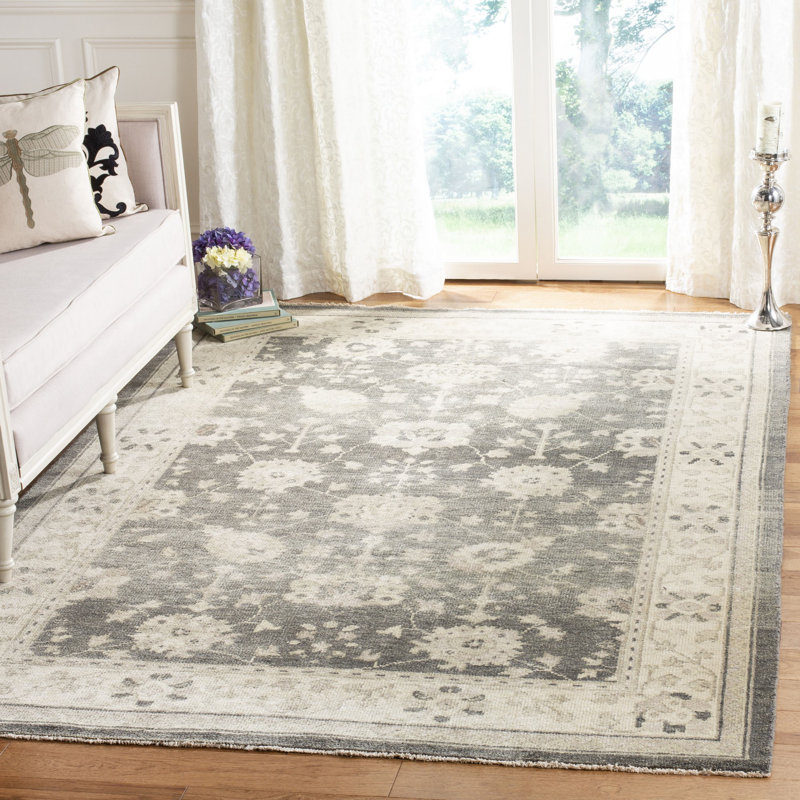 Sivas Hand-Knotted Gray/Ivory Area Rug, Rectangle 9' x 12'