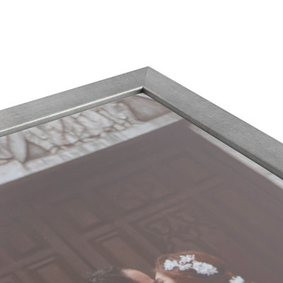 Vasili Matte Picture Frame