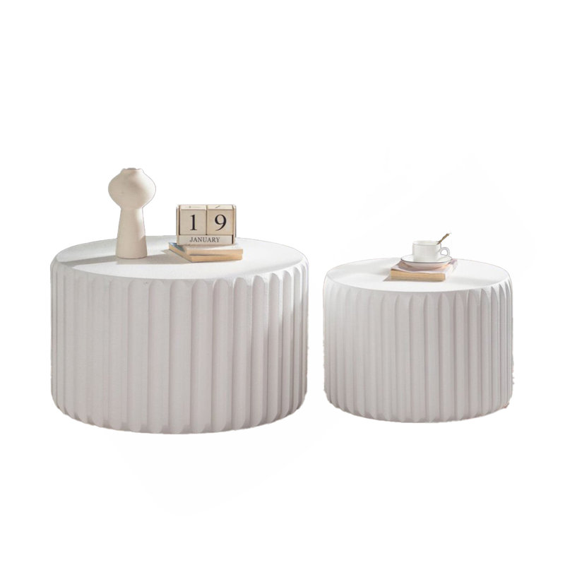 Ensemble de tables basses rondes festonnées blanches, Cream White