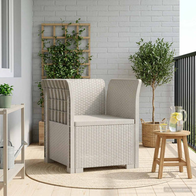 Outdoor Lounge Chair