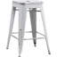 Tabourets de bar industriels en métal (sans dossier) (de 2), siège de 24 po, aspect blanc antique, empilable pour l'espace, structure solide, poids rétro pour l'intérieur et l'extérieur, quatre pieds avec embouts en caoutchouc, renforcé