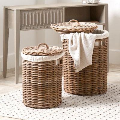 Baringer Wood Laundry Set with Handles