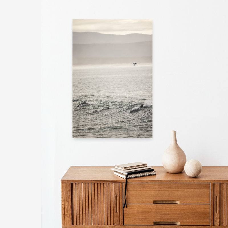 Art contemporain, paysage serein, tranquille, abstrait, mouette, dauphin, paysage côtier, H 24 po x l 16 po