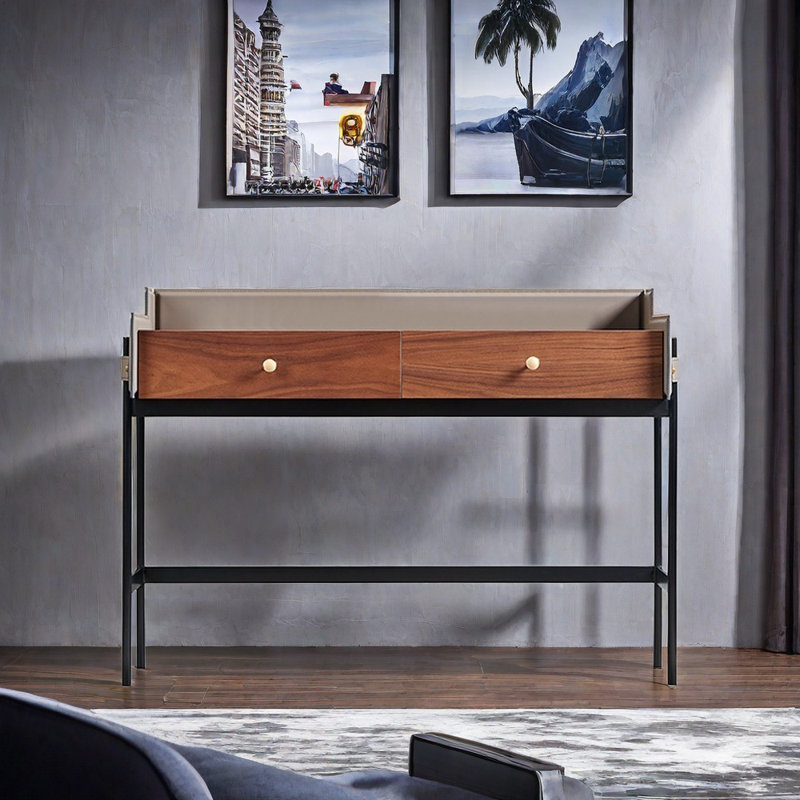 Commode en bois de noyer de haute qualité