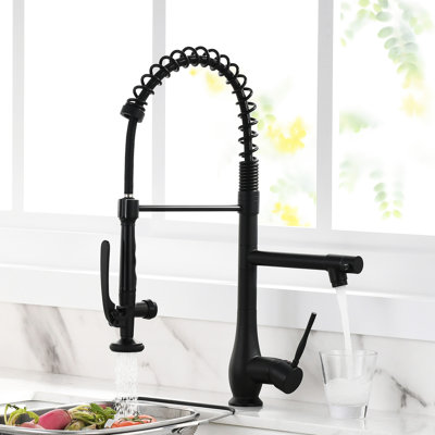 Robinet rétractable d'évier de cuisine noir - poignée simple, remplisseur en céramique, fonction rétractable rouille noire, trou, essorage à 360 degrés, solution pratique