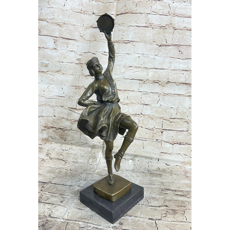 Figurine de sculpture en bronze par Bruno Tambourine