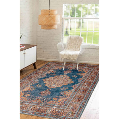 Tapis décoratif brun marocain en polyester tissé à la machine