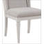 Chaise d'appoint en lin gris clair et blanc vieilli