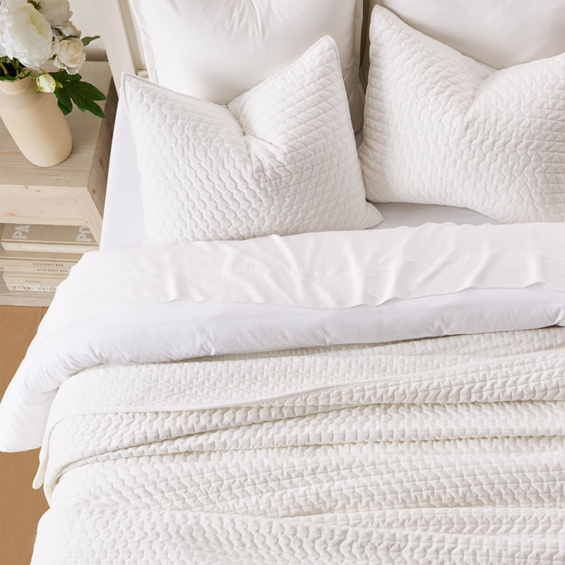 Cross-Stitch Velvet Quilt Set 3 Pieces, Bright White, Queen
