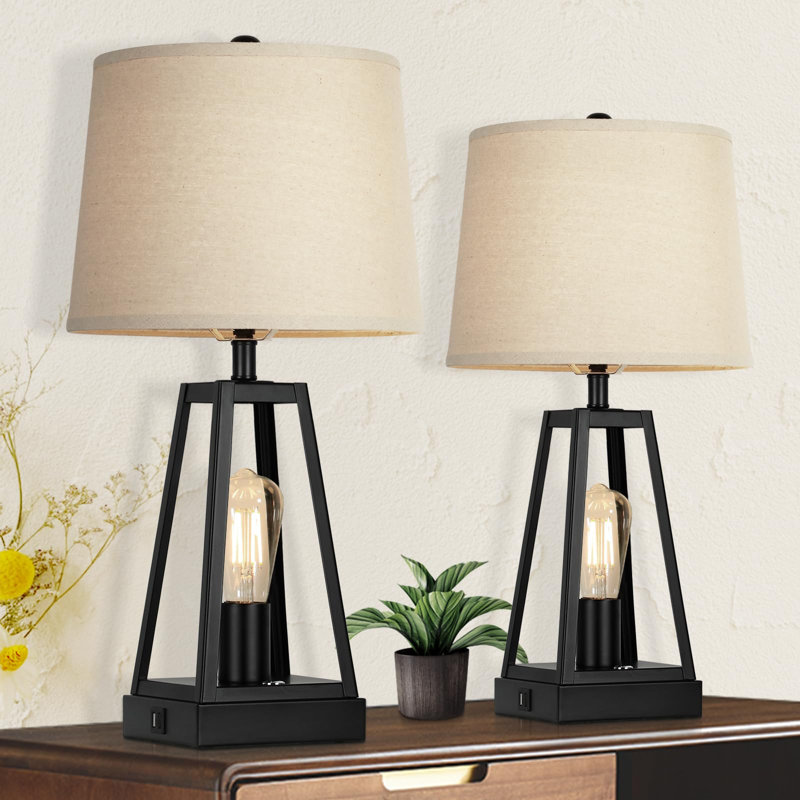 Erdenheim USB Table Lamp