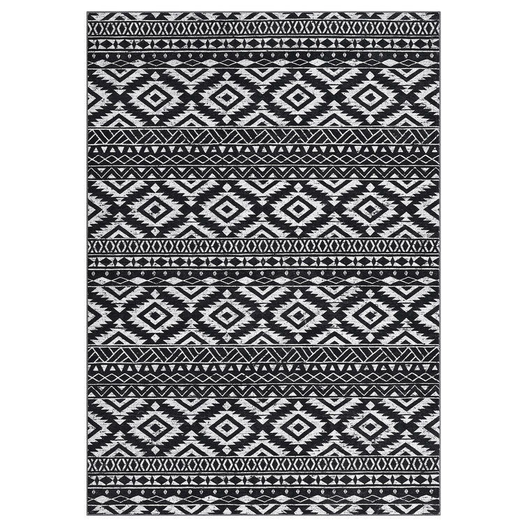 Katresa Washable Geometric Indoor Rug